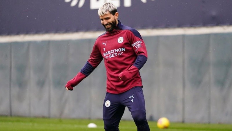 El Kun jugó poco el segundo semestre de 2020 por distintas lesiones.