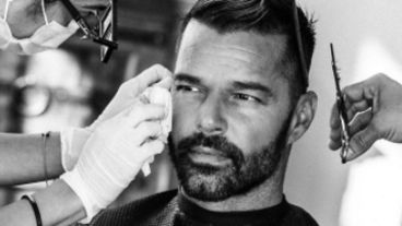 El cantante renovó su look en medio de las vacaciones.