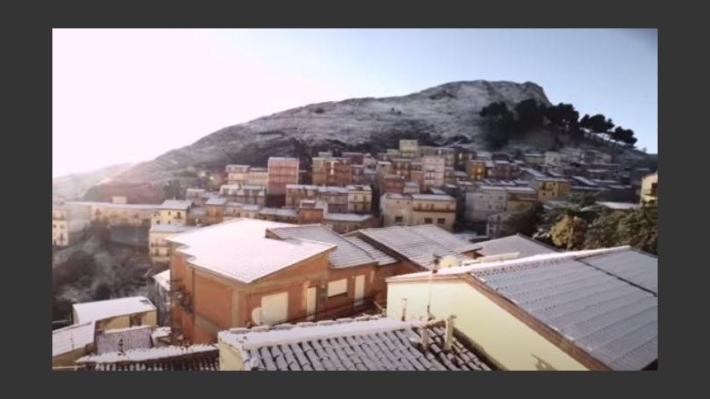 Troina no es el único pueblo que hace este ofrecimiento de casas.