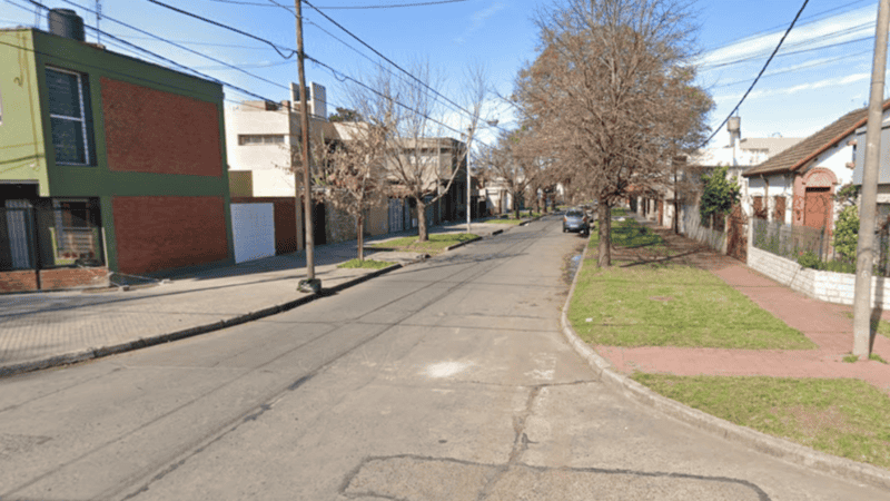 La réplica del arma fue secuestrada por personal de la comisaría décima.