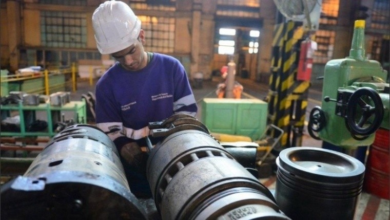 La industria teme las consecuencias económicas de nuevas restricciones para frenar los contagios.