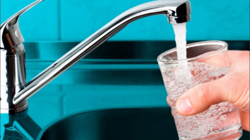 Assa remarca que “es necesario un uso responsable y solidario del agua potable, para evitar derroches innecesarios”.