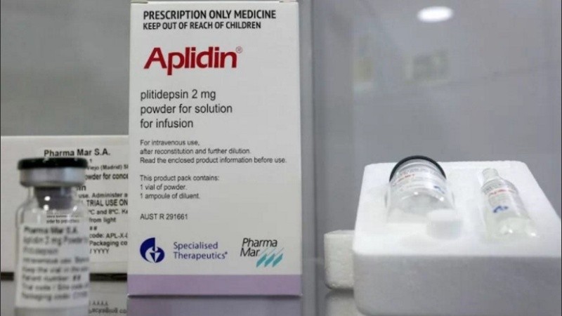 Según datos publicados en la revista Science, el fármaco redujo la carga viral en un 99% en los pulmones de dos modelos de ratón, efecto que fue acompañado de un descenso en la inflamación pulmonar.