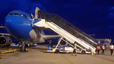 Éste es el tercer vuelo que Aerolíneas realiza a Moscú para traer vacunas.