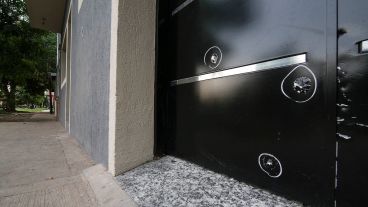 La vivienda baleada en calle Garibaldi al 3300.