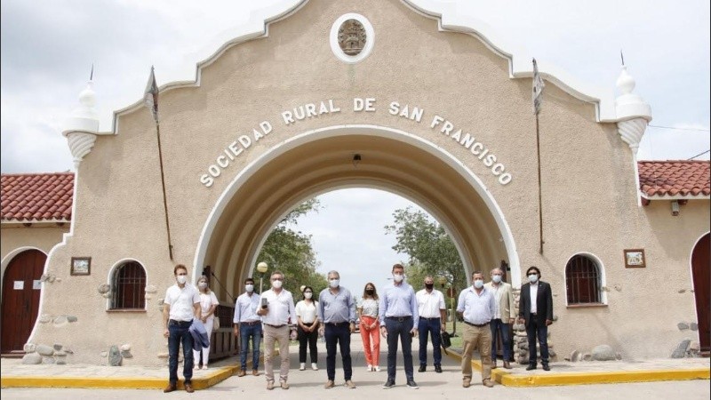 Funcionarios de los ministerios de Producción de ambas provincias se reunieron en San Francisco, Córdoba.