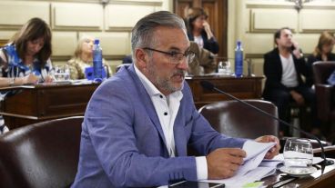 El senador se refirió a la investigación sobre juego clandestino.
