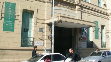 La víctima fue trasladada al hospital Cullen.