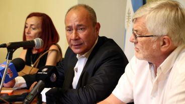 Dirigentes de UPCN y ATE irán este jueves a discutir salarios.