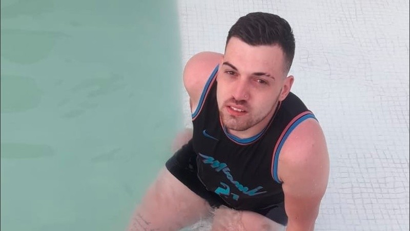 Alan tenía 22 años y expresa públicamente haber sufrido discriminación toda su vida.