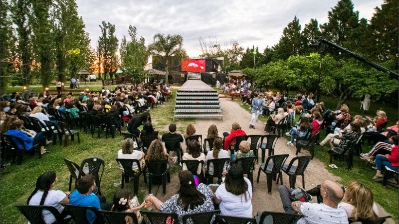 La foto de La Fermina corresponde a una fiesta que se realizó en 2019.
