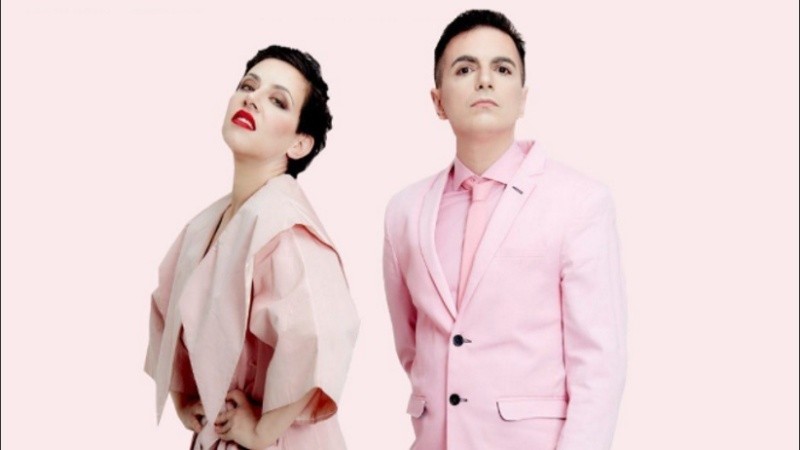 Juliana Gattas y Ale Sergi