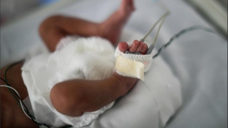 Aún se desconoce la eficacia protectora en los recién nacidos y el momento ideal de la vacunación materna.