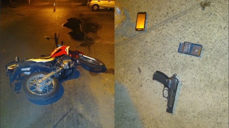 La moto y la pistola secuestrada en el procedimiento policial.