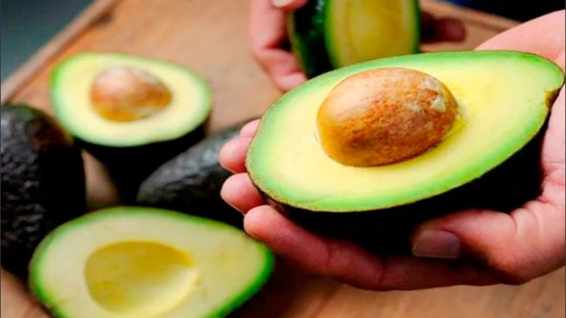 Los envases incorporan una película del almidón de la semilla de la palta, previamente extraída y purificada. 