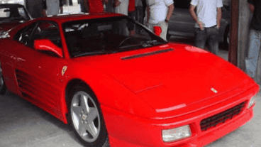 Tras la polémica, el vehículo se subastó y quedó en la cochera del agente de Bolsa Juan Nápoli, quien pagó 135.000 dólares.