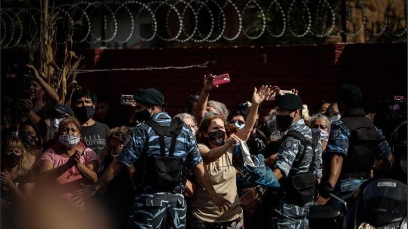 Una ceremonia íntima y sin prensa.
