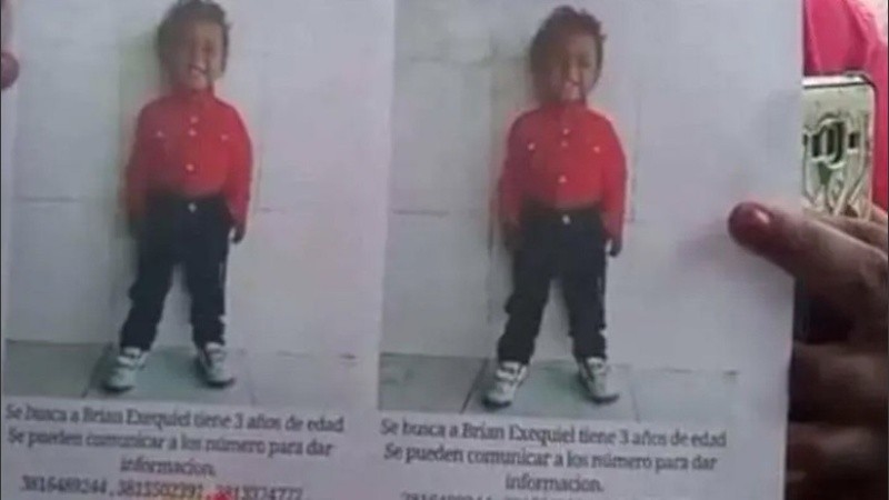 La bicicleta del niño apareció tirada a orillas del río Salí. 