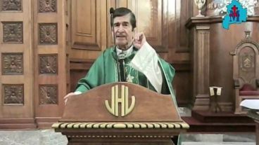 Su polémico mensaje concluyó: "No les voy a pedir que se lo quiten, pero piénsenlo".