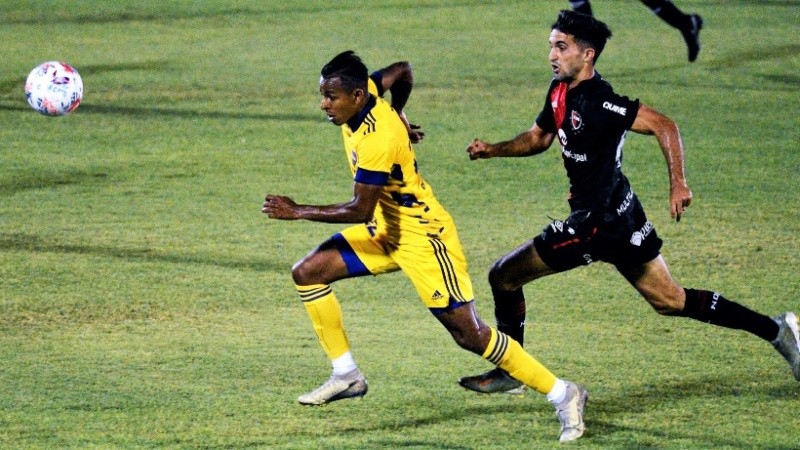 Villa, siempre complicado en velocidad por izquierda.