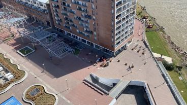 Una de las fiestas clandestinas se desarrollaba en pleno día en Puerto Norte