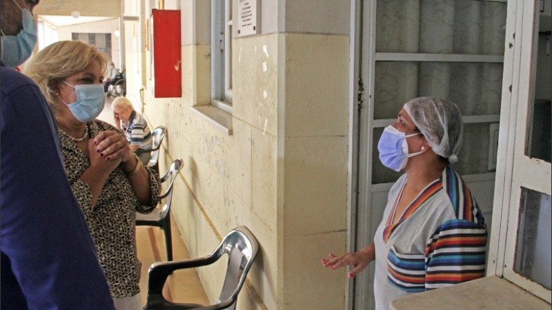 La ministra Martorano dio detalles de cómo se están aplicando las dosis en la provincia. 