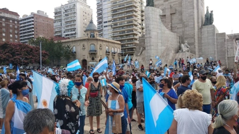 En Rosario, el epicentro fue el Monumento a la Bandera.
