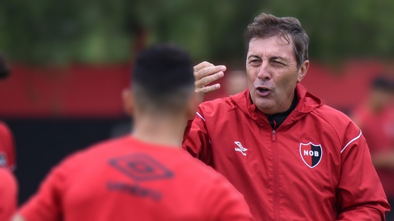 Frank Darío Kudelka volvió a protagonizar una conferencia de prensa caliente.