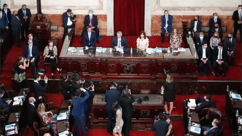 El mandatario abrió el período de sesiones ordinarias del Congreso.