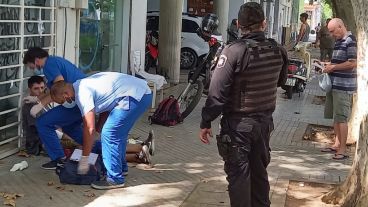 La víctima resultó herida en un brazo y la panza.
