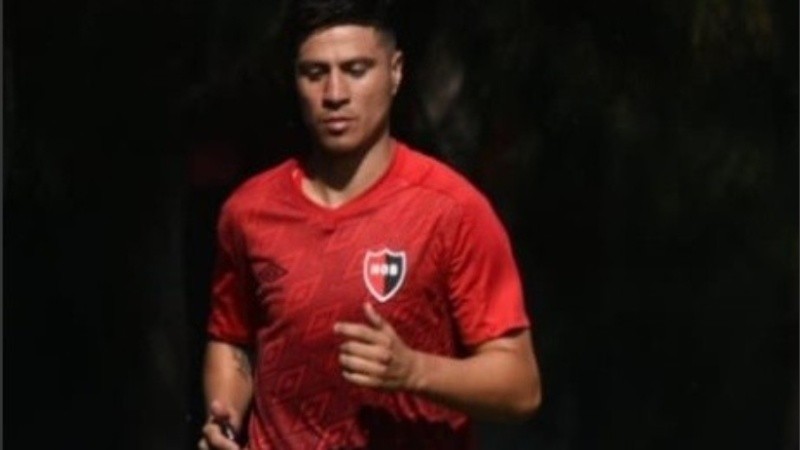 Actual delantero de Newell's fue denunciado por su ex mujer. 