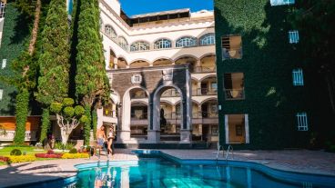 El alojamiento cuenta con 24 suites distribuidas en 5 niveles