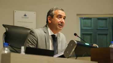 "Necesitamos que nos cuiden más", dijo Javkin.