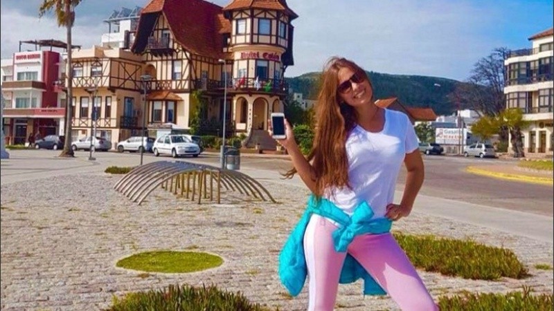 La joven de 27 años realiza tareas administrativas en la Secretaría de Desarrollo Social, Salud y Ambiente.     