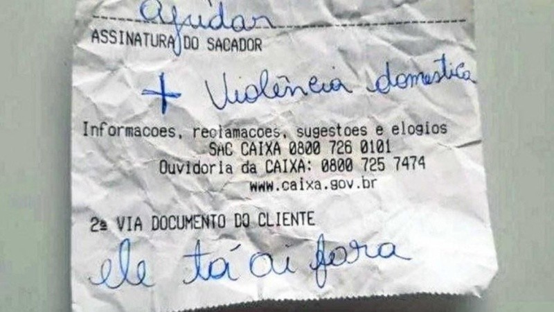Finalmente, una compañera de trabajo del empleado bancario pudo resolver, contactando a una amiga policía militar en Planaltina.