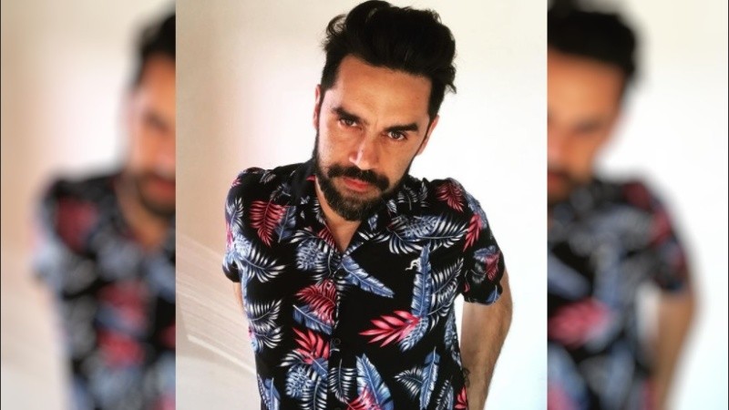 “¿Entendés que de tarea le hacen pintar un mandala en la computadora?”, escribió después el actor.