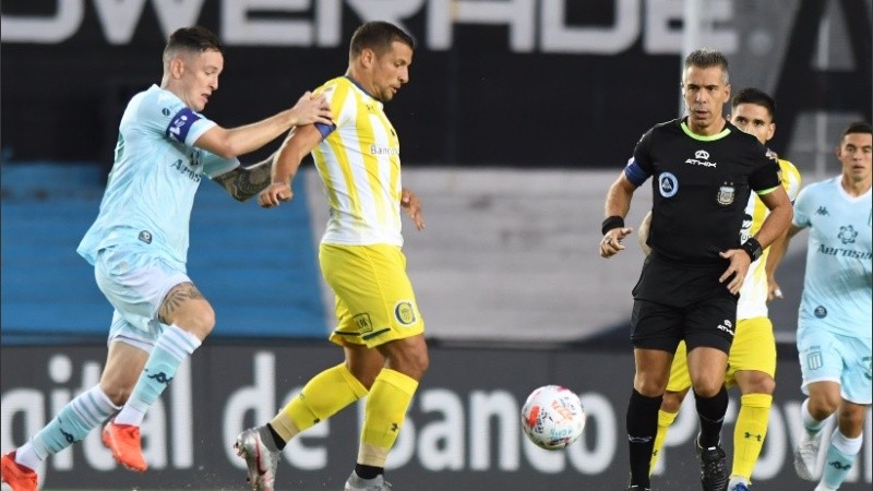 El capitán canalla, Emiliano Vecchio se enfrenta a Anibal Moreno, el ex jugador de Newell's