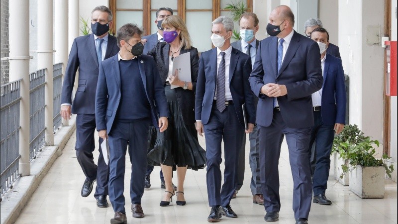 Kicillof, el ministro Mario Meoni y Perotti presidieron en febrero en Rosario la primera reunión del Consejo Federal de la Hidrovia