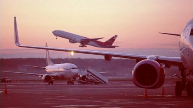 La principal preocupación en el mundo radica en si las vacunas distribuidas por los distintos laboratorios serán eficaces ante las nuevas variaciones del coronavirus.