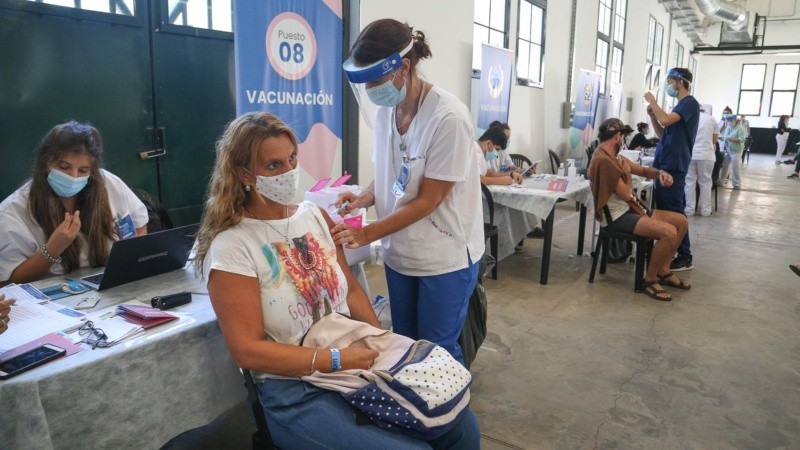 Aún quedan uno 13 mil docentes que no se inscribieron para ser vacunados.