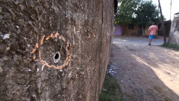 Además de las víctimas fatales, un hombre de 42 años se encuentra internado en cuidados intensivos.