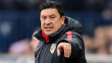 El Mono Burgos asume este martes como nuevo DT de Newell's