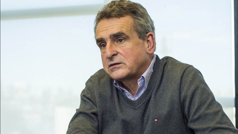 El ministro de Defensa de la Nación habló con Radio 2 sobre el programa de radarización.  