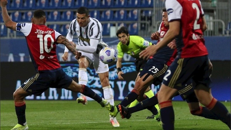 El luso respondió en el campo a los cuestionamientos tras la eliminación de Champions.