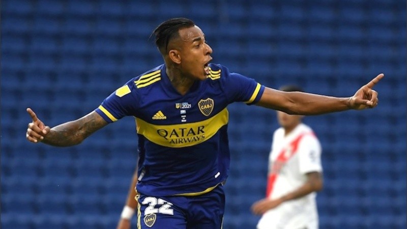 Villa celebra el 1-0.