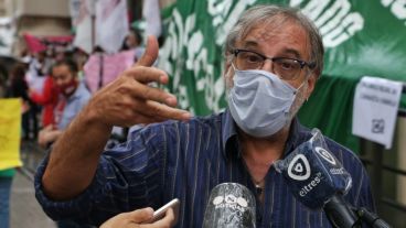 Terés negó que el conflicto docente responda a una interna sindical.