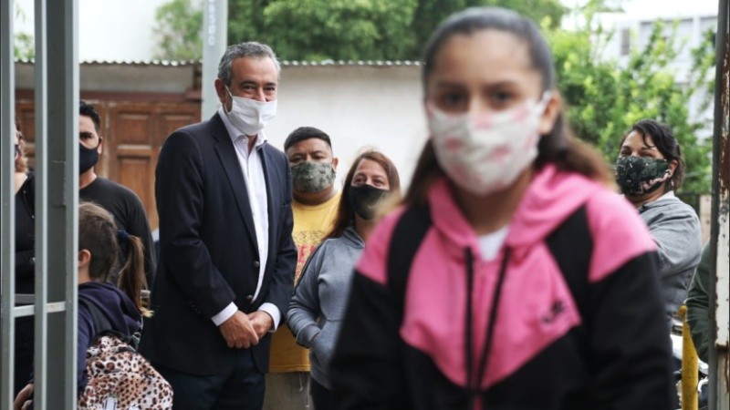 Felicidad y emoción en la vuelta a clases en las escuelas públicas de Rosario