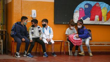 Felicidad y emoción en la vuelta a clases en las escuelas públicas de Rosario
