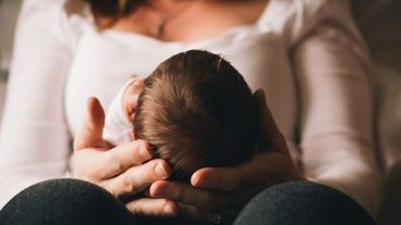 "Hasta ese momento pensaba que el aislamiento era el puerperio", escribe la periodista Rocío Baró.