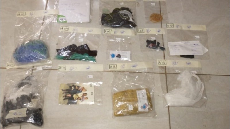 Ocho detenidos y droga incautada en diferentes domicilios.